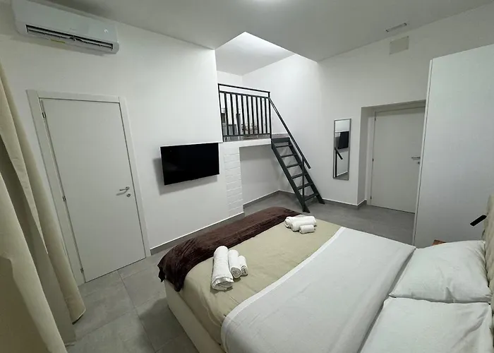 Piazza Garibaldi - Elegante Апартаменты