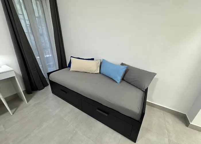 Апартаменты Piazza Garibaldi - Elegante Неаполь