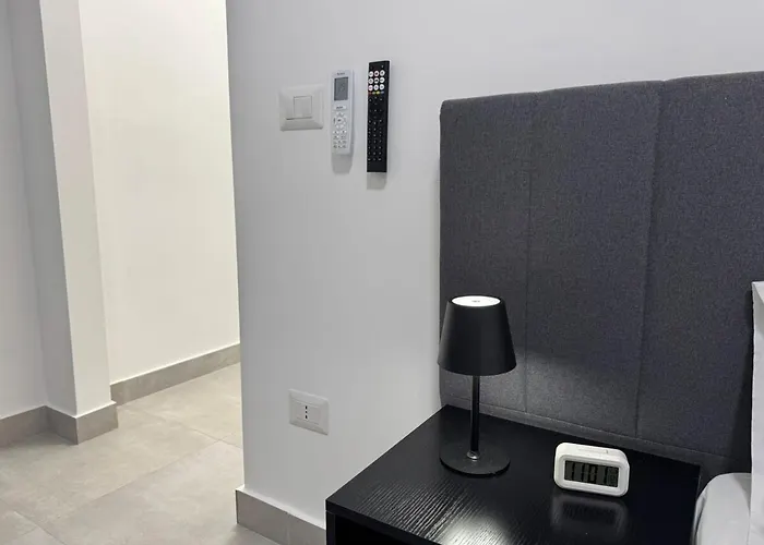 Апартаменты Piazza Garibaldi - Elegante Неаполь