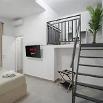 Апартаменты Historic Center - Elegant 2 Bedrooms, 2 Baths For 5 People *