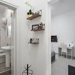 Historic Center - Elegant 2 Bedrooms, 2 Baths For 5 People Апартаменты *