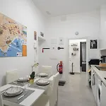 Historic Center - Elegant 2 Bedrooms, 2 Baths For 5 People
