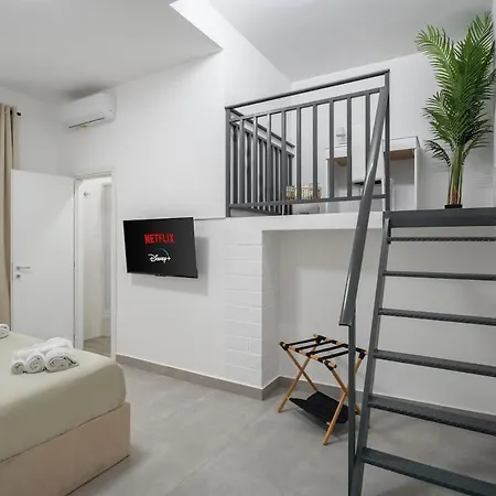 Appartement Historic Center - Elegant 2 Bedrooms, 2 Baths For 5 People *