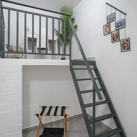 Appartement Historic Center - Elegant 2 Bedrooms, 2 Baths For 5 People Naples